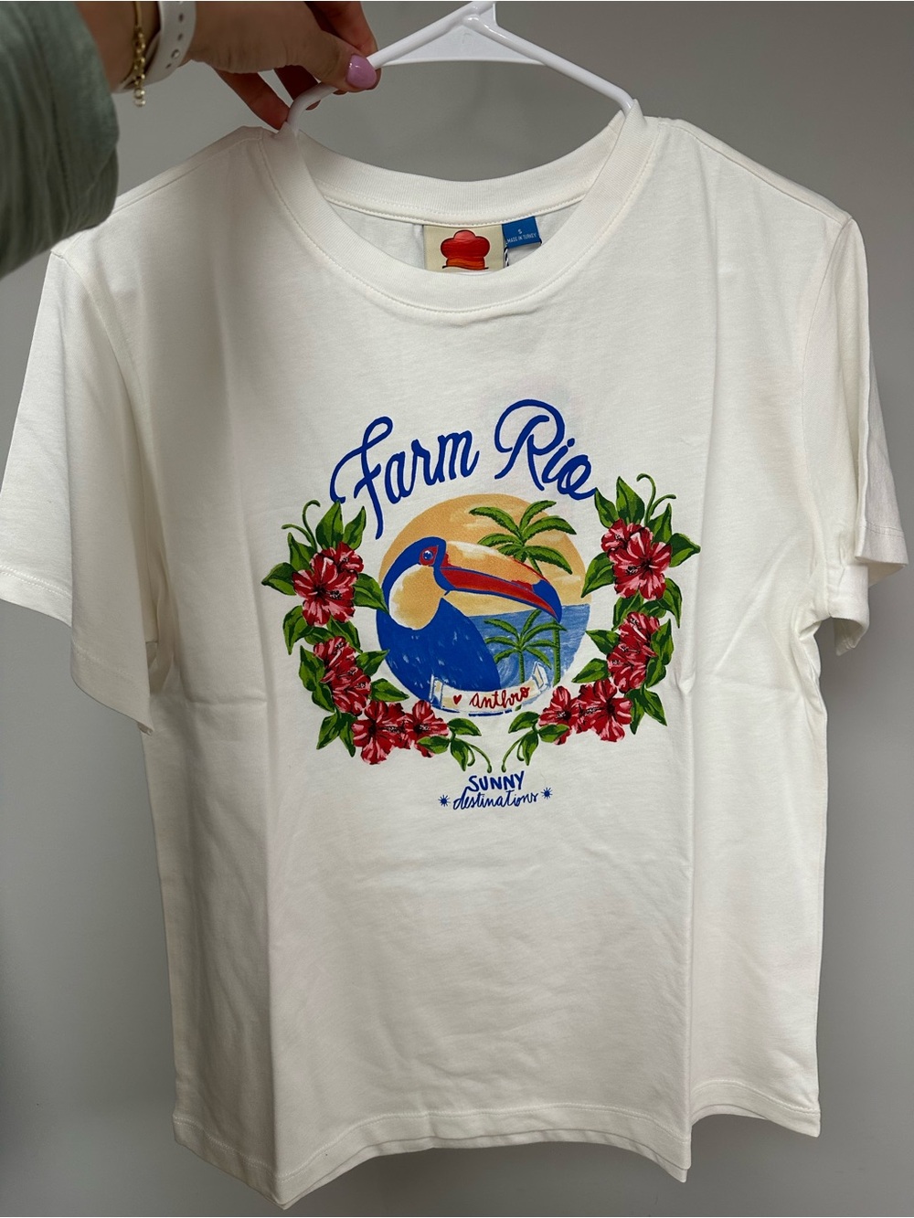 NWT FARM RIO Tropical Bird Tee - White with Blue & Red Floral Print